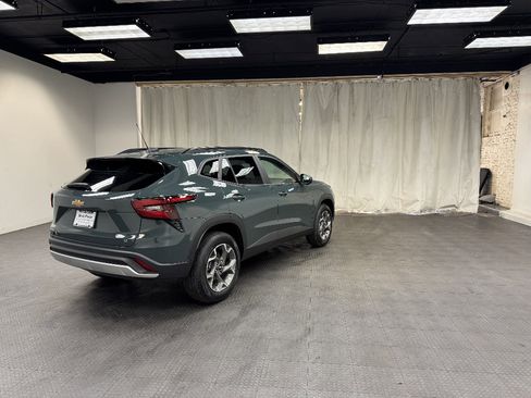 New 2026 Chevrolet Trax LT image 5