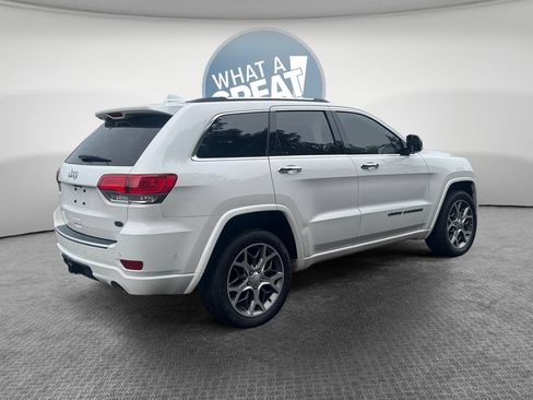 Used 2020 Jeep Grand Cherokee Overland AWD/4WD image 3