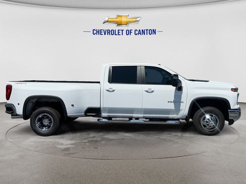 New 2026 Chevrolet Silverado 3500 LT w/ Safety Package AWD/4WD image 4