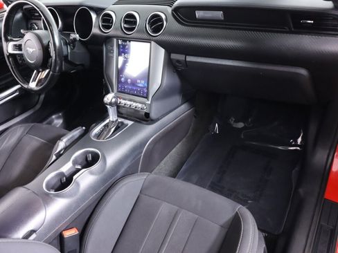 Used 2018 Ford Mustang Coupe RWD image 36