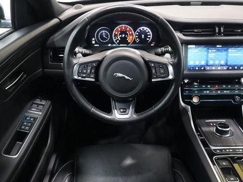 Used 2018 Jaguar XF First Edition image 16