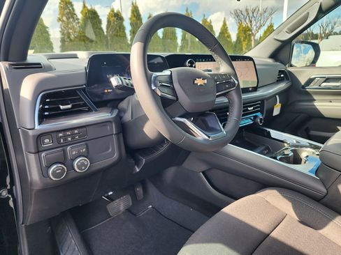 New 2026 Chevrolet Suburban LS image 22