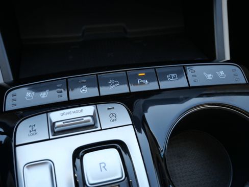 Certified 2023 Hyundai Tucson Limited w/ Cargo Package image 27