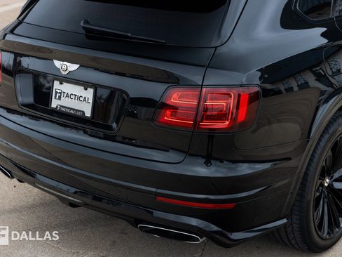 Used 2020 Bentley Bentayga Speed image 17