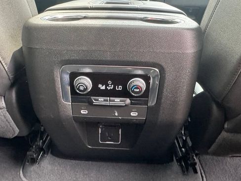 Used 2023 Chevrolet Tahoe Z71 AWD/4WD image 14