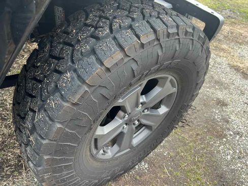 Used 2017 Jeep Wrangler Unlimited Rubicon image 17