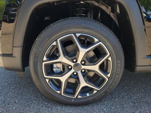 New 2026 Jeep Compass Limited AWD/4WD image 16
