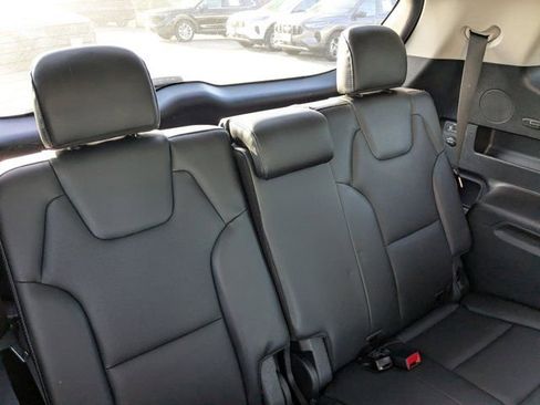 Used 2025 Kia Telluride S FWD image 28