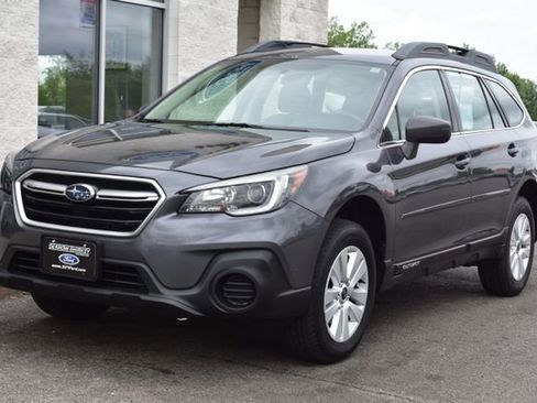Used 2018 Subaru Outback 2.5i AWD/4WD image 12