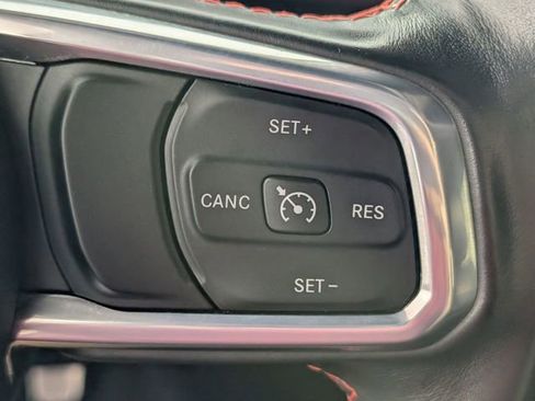 Used 2021 Jeep Gladiator Rubicon AWD/4WD image 15