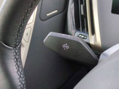 New 2025 BMW iX xDrive50 image 28