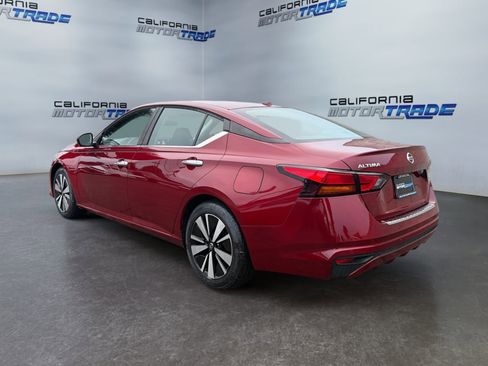 Used 2022 Nissan Altima 2.5 SV image 7