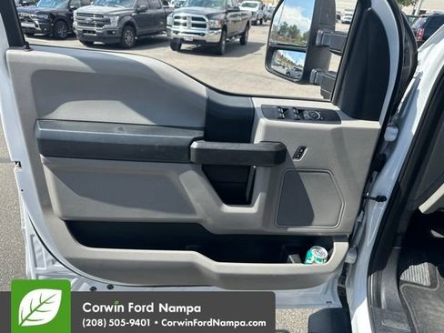 Used 2019 Ford F250 XL w/ STX Appearance Package AWD/4WD image 16