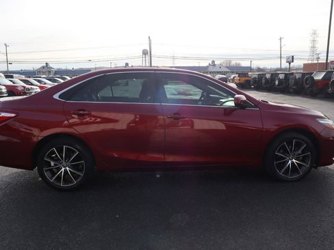 Used 2016 Toyota Camry XSE w/ Moonroof Package image 6