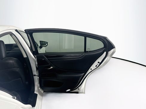 Used 2019 Lexus ES 350 w/ Premium Package FWD image 31