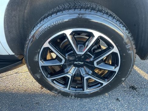 Used 2023 Chevrolet Tahoe RST w/ Luxury Package image 4