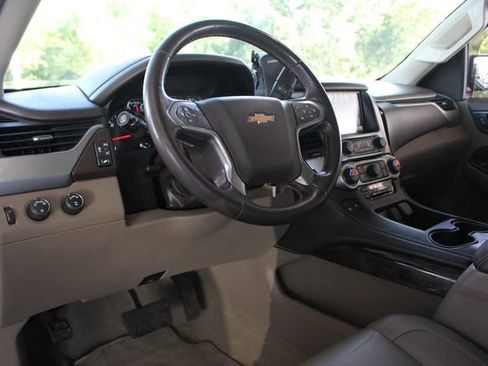 Used 2018 Chevrolet Tahoe LT image 8