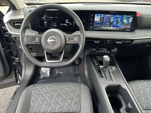 New 2026 Nissan Kicks SV w/ Illumination Package FWD image 17