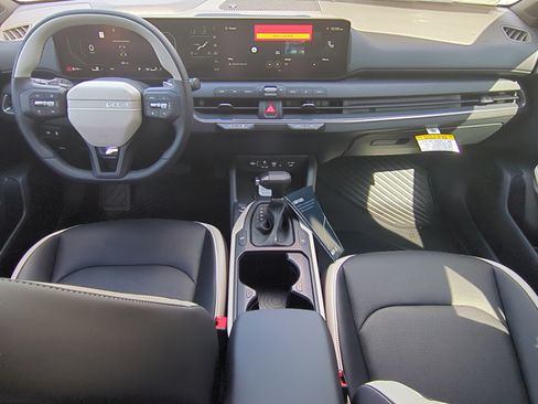 New 2026 Kia K4 GT-Line w/ GT-Line Premium Package FWD image 23
