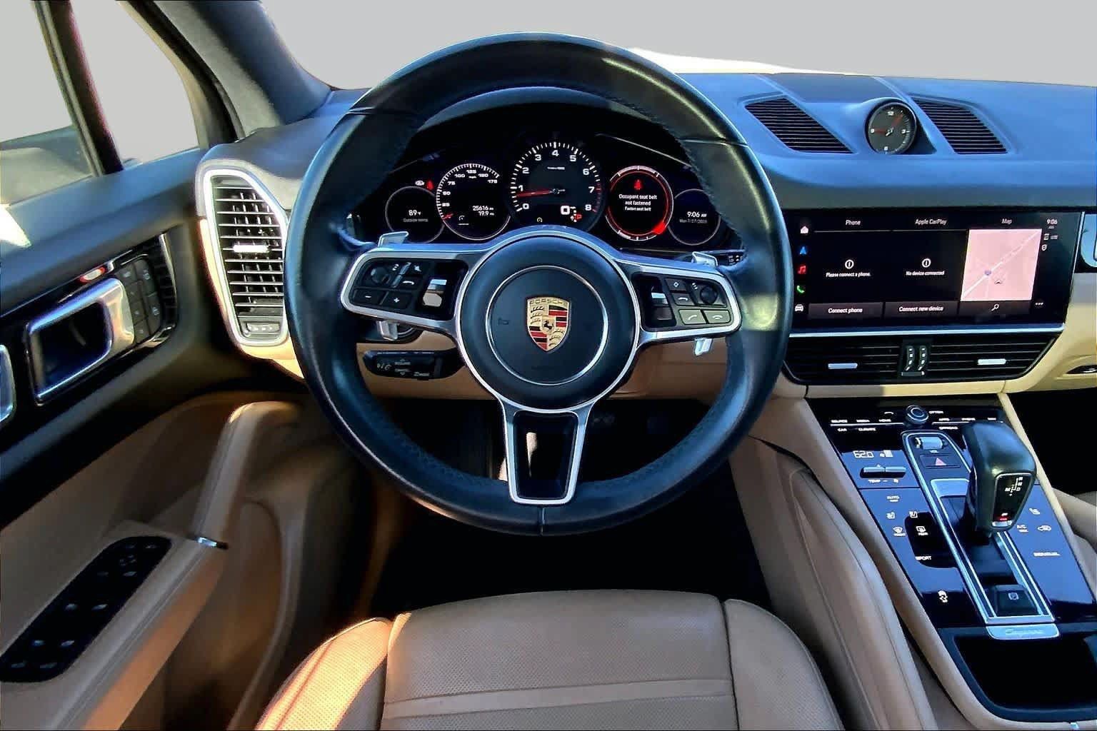 Used 2022 Porsche Cayenne Platinum Edition AWD/4WD image 6