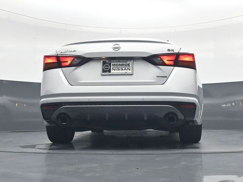 Used 2020 Nissan Altima 2.0 SR image 21