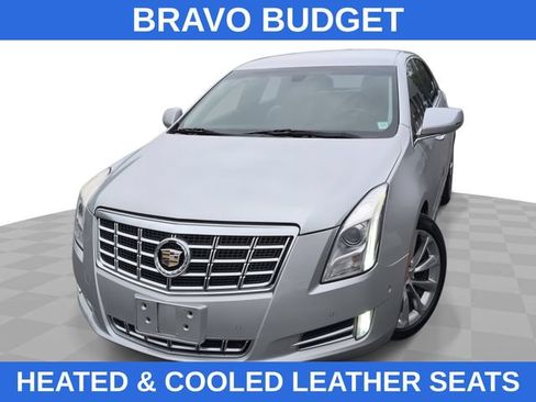 Used 2014 Cadillac XTS Luxury FWD image 1