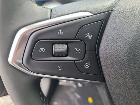 New 2026 Chevrolet Trax LT w/ Midnight Edition FWD image 24