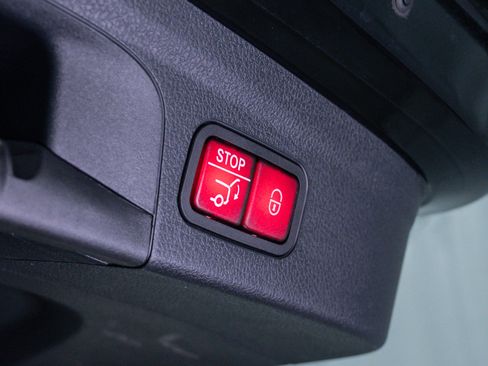 Used 2024 Mercedes-Benz GLE 450 4MATIC image 9