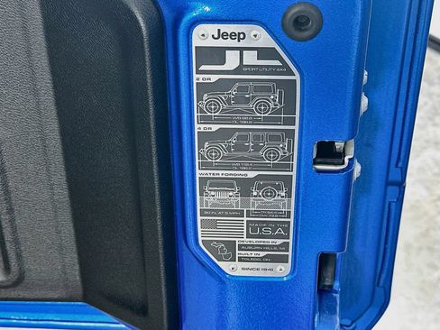 Used 2021 Jeep Wrangler Sport AWD/4WD image 34