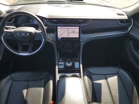 Used 2023 Jeep Grand Cherokee L Limited w/ Luxury Tech Group II image 26