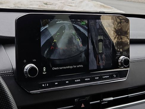 Used 2023 Mitsubishi Outlander SE image 18