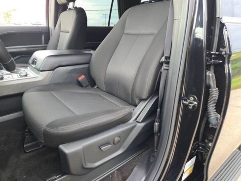 Used 2021 Ford Expedition XLT w/ Black Accent Package AWD/4WD image 24