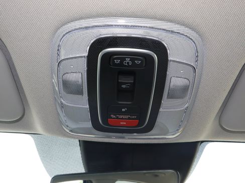 Used 2024 Hyundai Elantra Limited FWD image 20