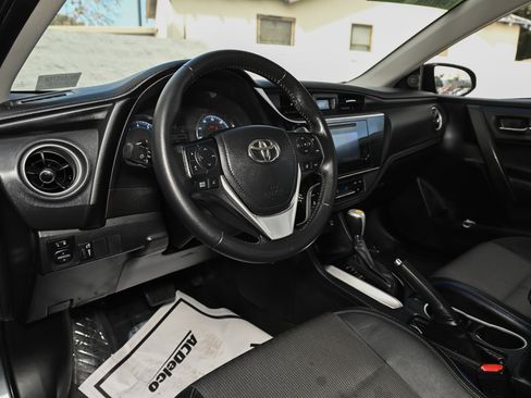 Used 2018 Toyota Corolla SE w/ Carpet Mat Package (TMS) image 18