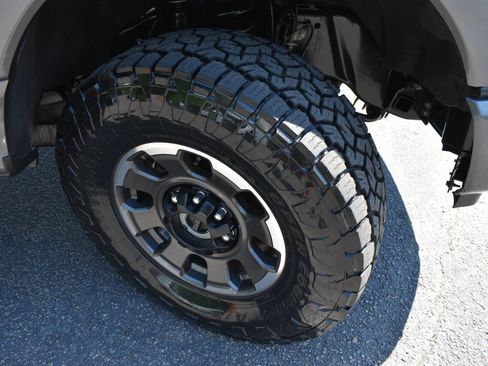 Used 2023 Ford F250 Platinum w/ Tremor Off-Road Package AWD/4WD image 57