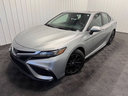 Used 2024 Toyota Camry SE FWD image 32