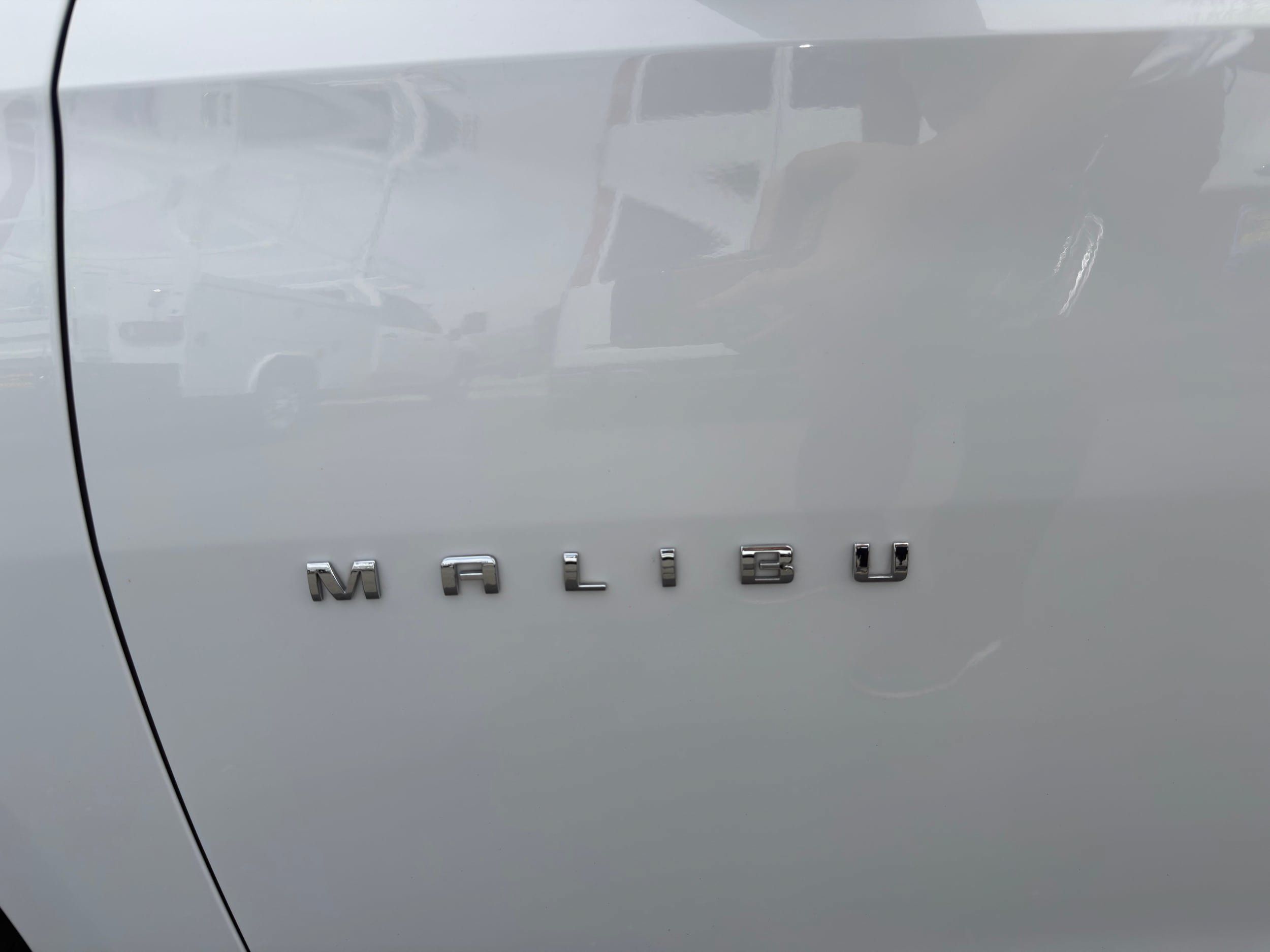 Used 2024 Chevrolet Malibu LT FWD image 39