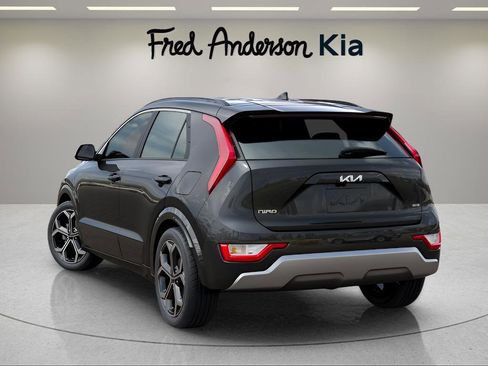 New 2025 Kia Niro SX image 4