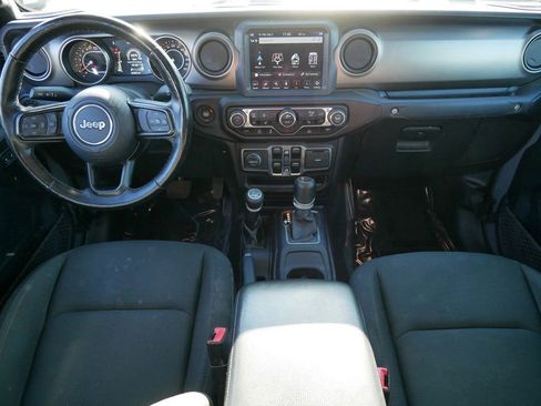 Used 2021 Jeep Gladiator Sport image 14