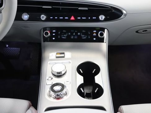 New 2026 Genesis GV70 2.5T Advanced w/ G1 Accessory Package image 40