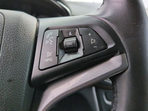 Used 2021 Chevrolet Trax LT w/ Sport Edition image 23