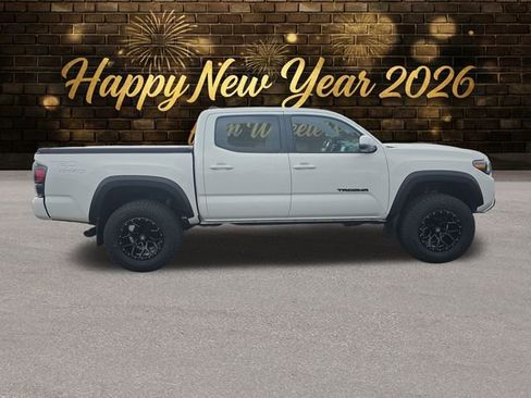 Used 2023 Toyota Tacoma TRD Sport image 6