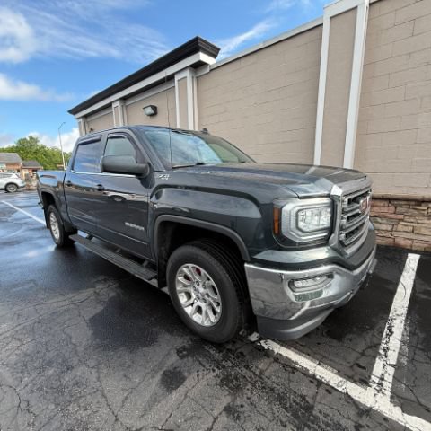 Used 2017 GMC Sierra 1500 SLE w/ SLE Value Package AWD/4WD image 3