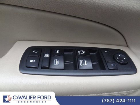 Used 2017 Jeep Grand Cherokee Limited w/ Luxury Group II AWD/4WD image 13