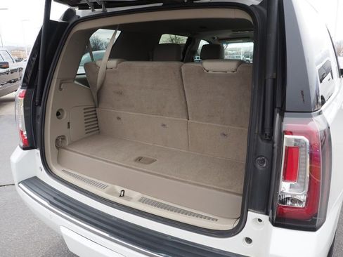 Used 2016 GMC Yukon Denali image 18