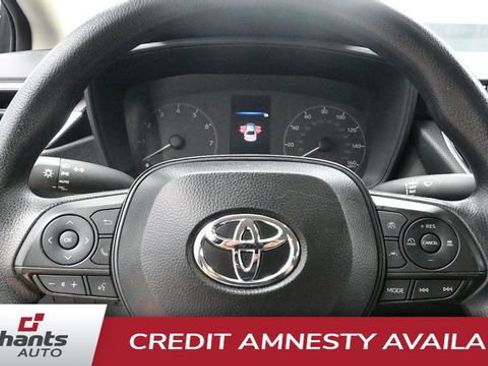 Used 2025 Toyota Corolla LE FWD image 16