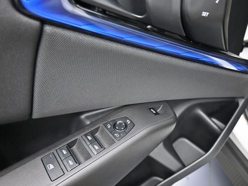 Used 2025 BMW X3 xDrive30i w/ M Sport Package image 15