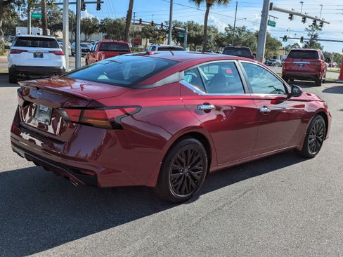 New 2025 Nissan Altima 2.5 SV w/ SV Special Edition Package image 4
