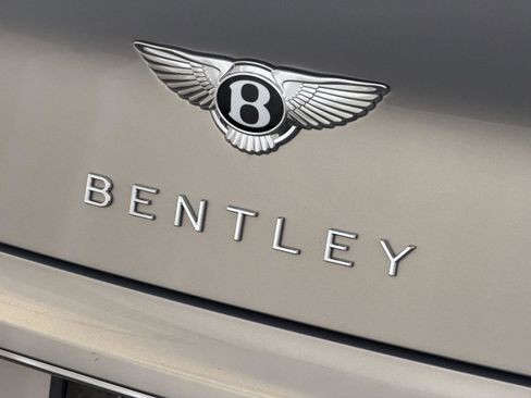 Used 2023 Bentley Continental GT Azure image 25