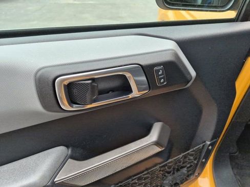 Used 2022 Ford Bronco Black Diamond w/ Sasquatch Package image 12